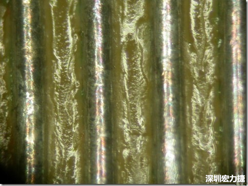 經(jīng)過168小時(shí)的高溫高濕環(huán)境實(shí)驗(yàn)后，此錫膏的SIR最低還可達(dá)到150,000,000 ohms，取LOG10為108.176，此錫膏的SIR雖然比較低，但是吃錫狀況明顯好很多，只是助焊劑明顯殘留