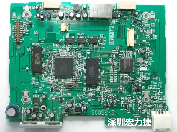 大面積PCB若電子元器件數(shù)量多、重量較重，板材強(qiáng)度不夠時(shí)容易產(chǎn)生PCB中央部凹陷問(wèn)題。